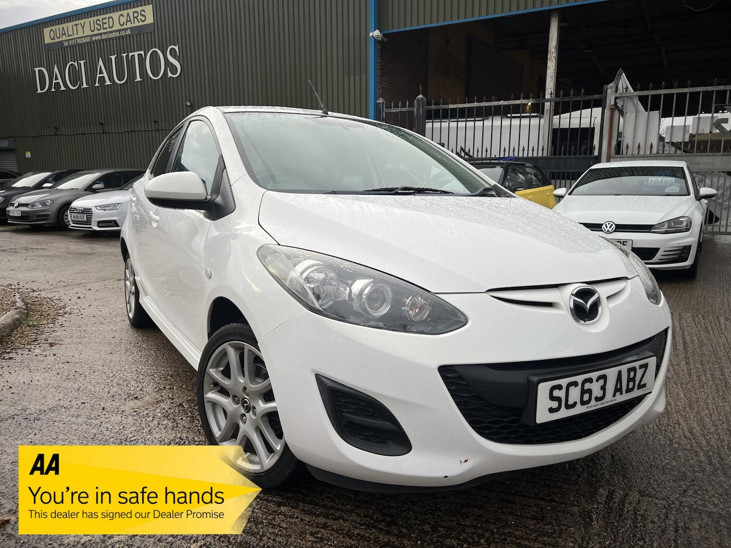 Used Mazda Mazda2 2013 for sale - 76557331: Photo 1