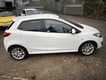 Used Mazda Mazda2 2013 for sale - 76557331: Photo