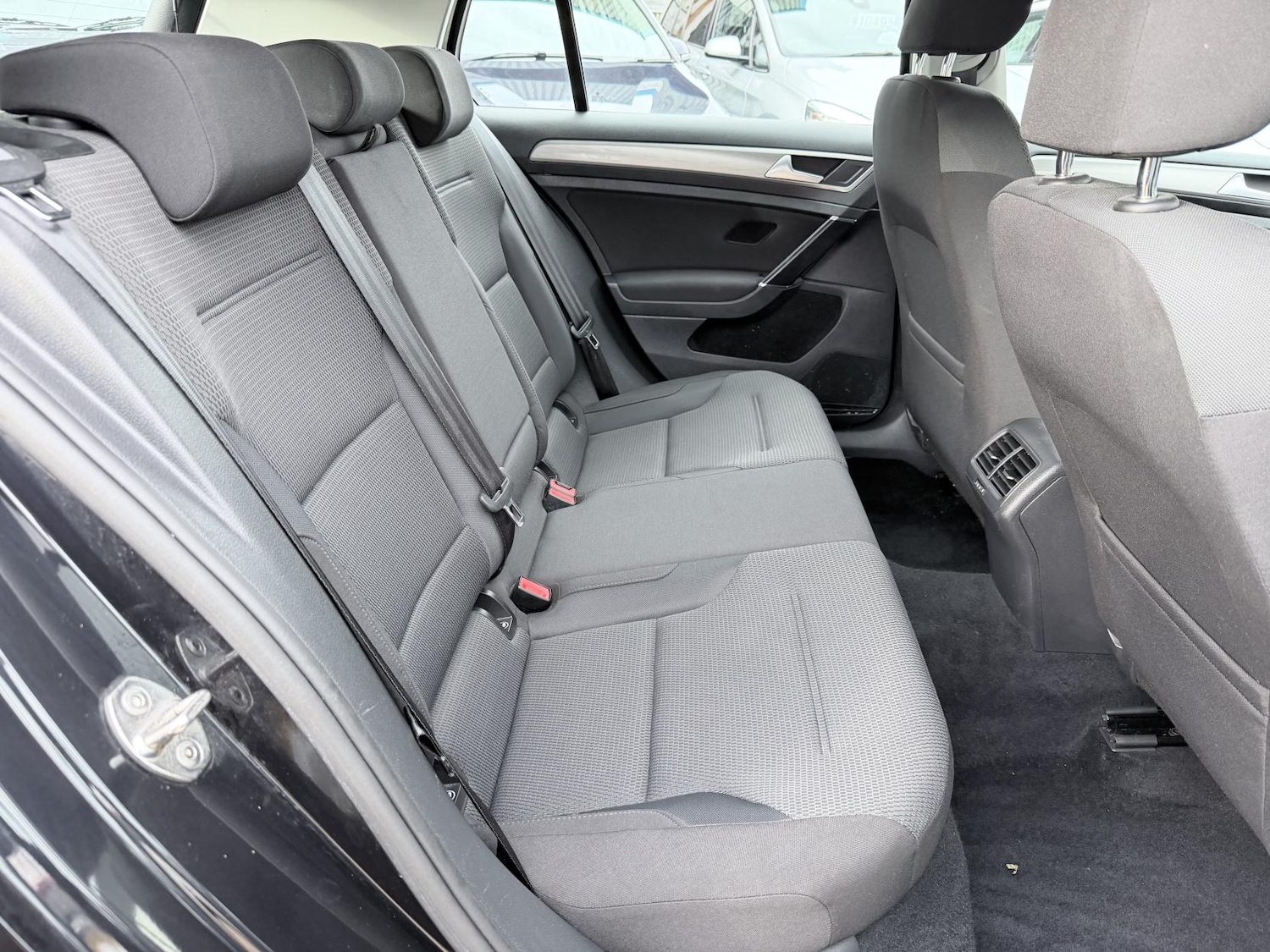 Used Volkswagen Golf 2017 for sale - 77532302: Photo 16