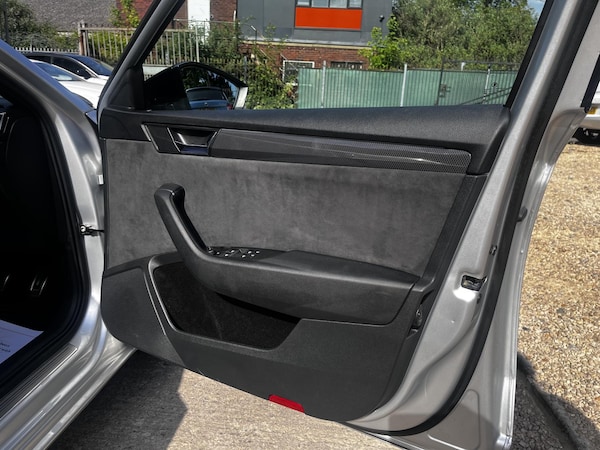 Used Skoda Superb 2019 for sale - 74605724: Photo 25