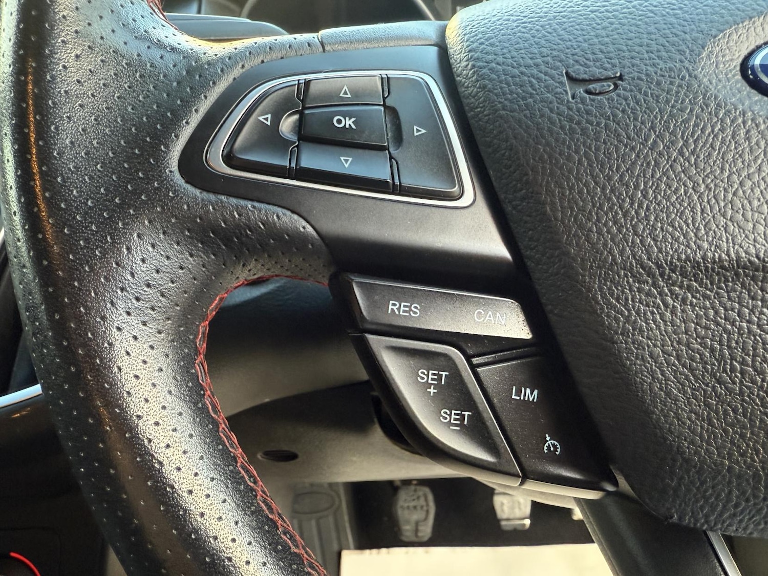 Used Ford Focus 2018 for sale - 76352659: Photo 15