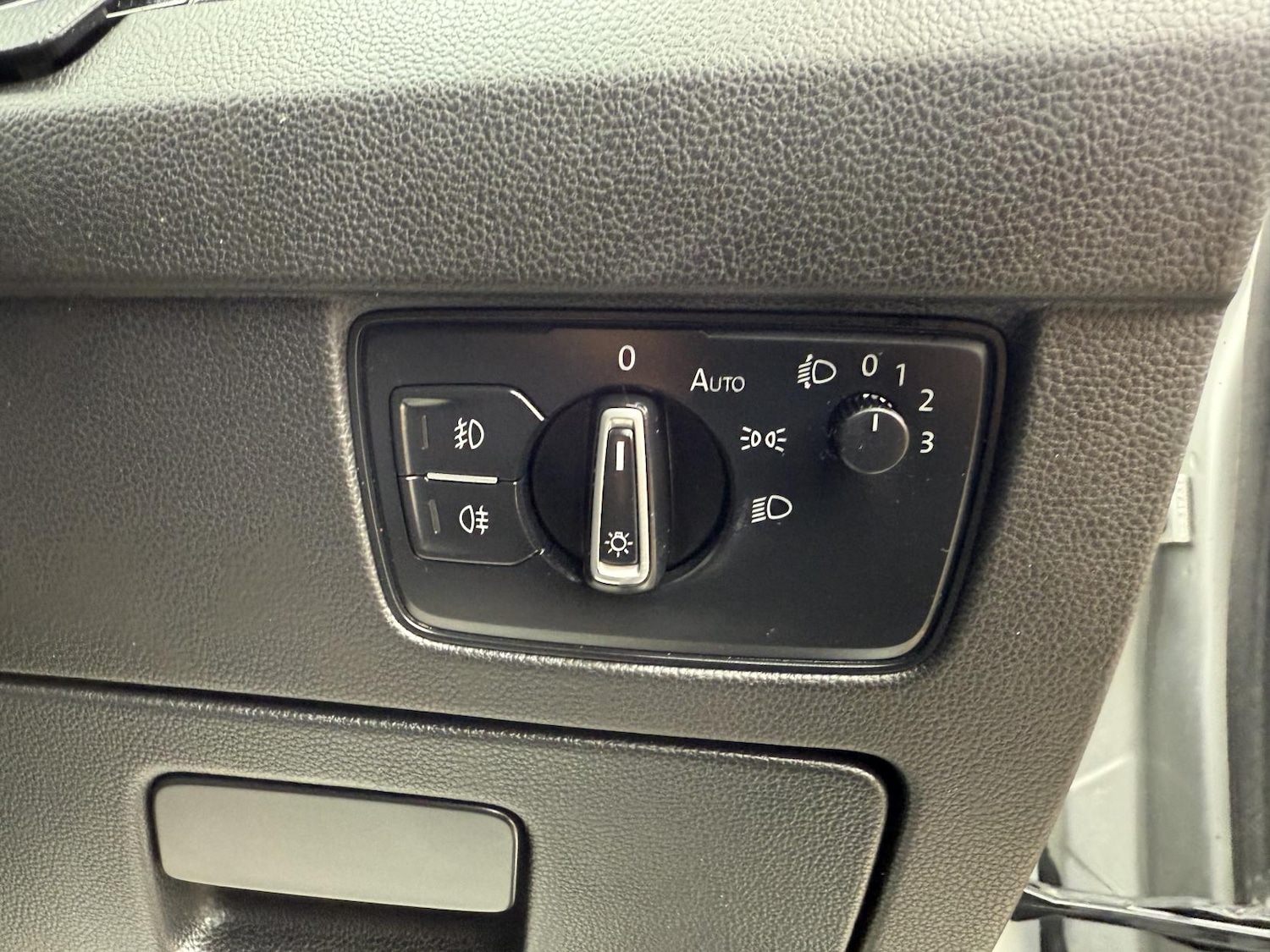 Used Volkswagen Passat 2015 for sale - 76415634: Photo 14