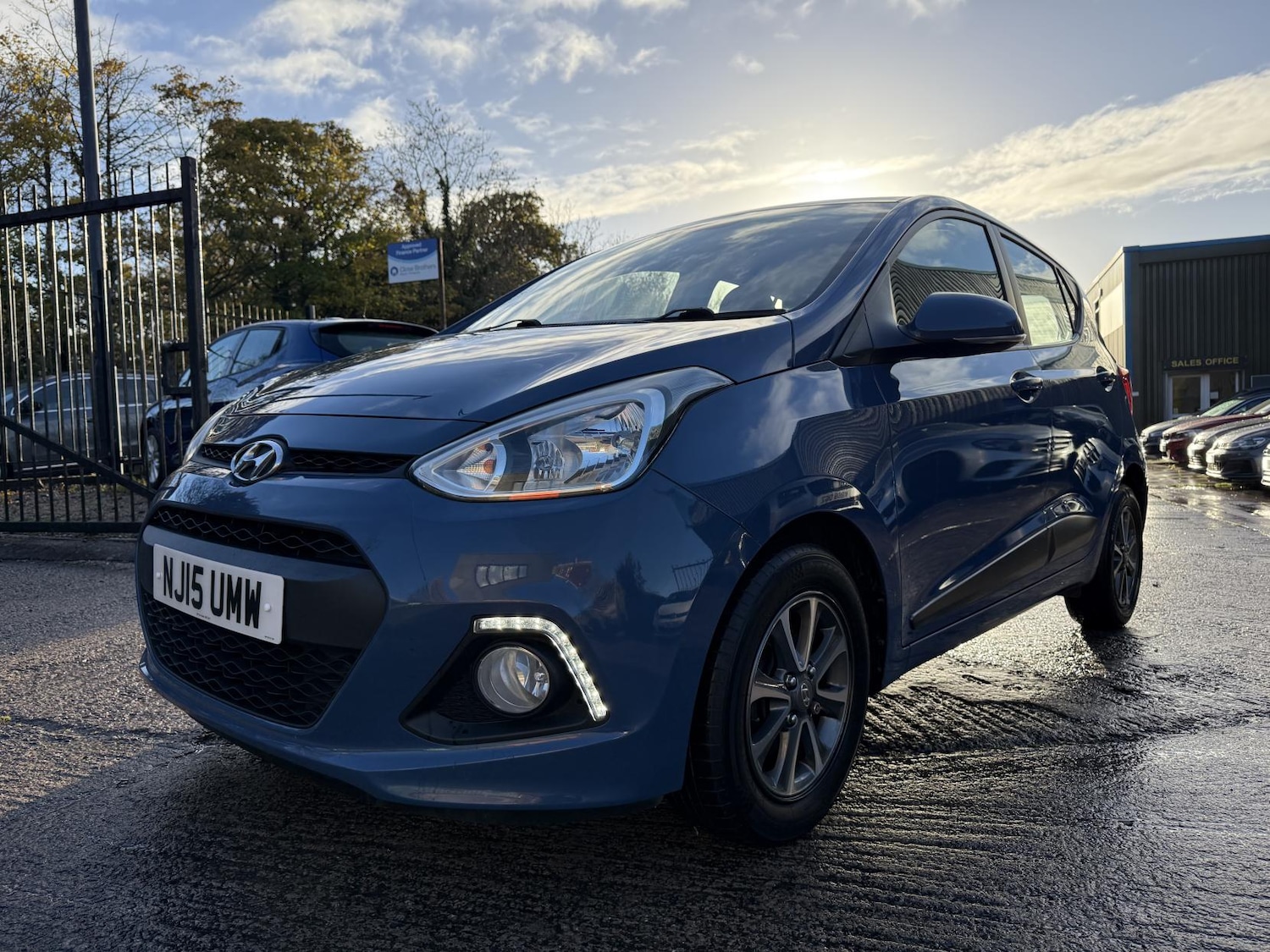 Used Hyundai i10 2015 for sale - 76445144: Photo 3