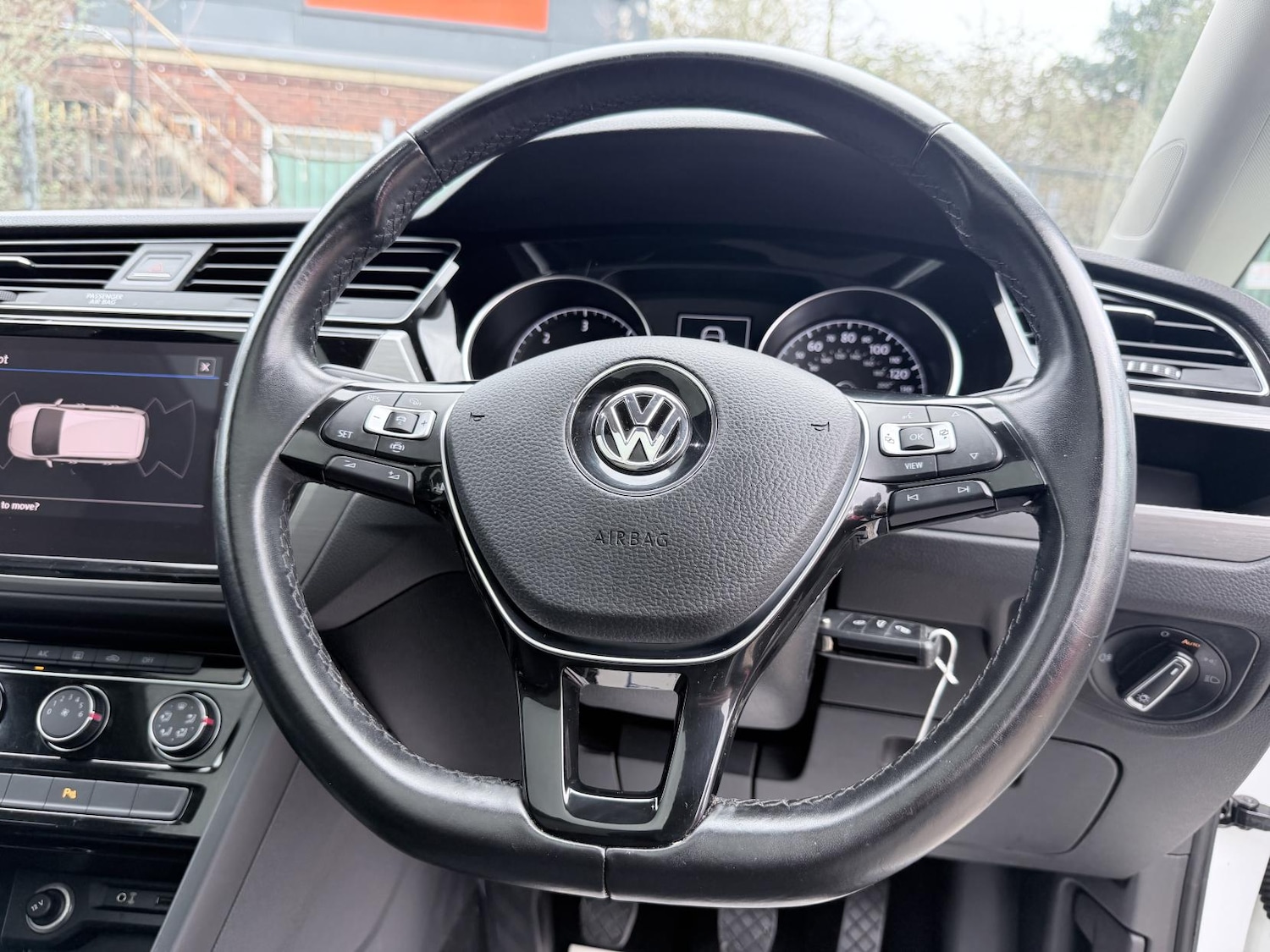 Used Volkswagen Touran 2018 for sale - 77679041: Photo 12