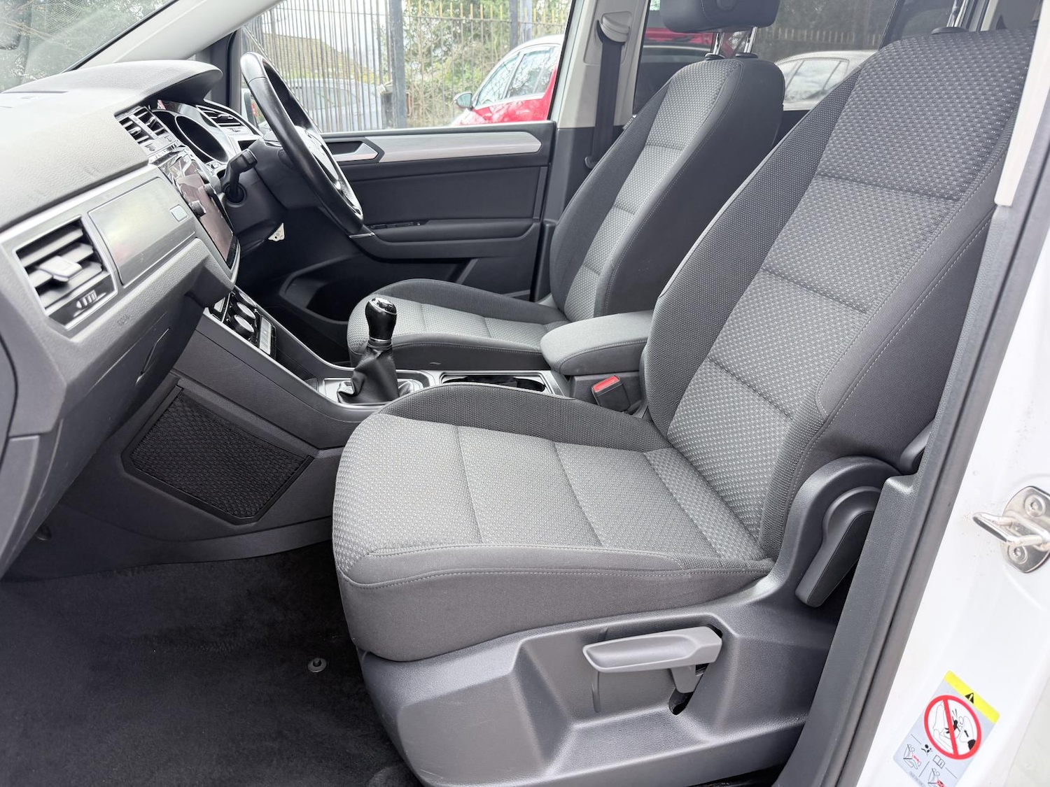 Used Volkswagen Touran 2018 for sale - 77679041: Photo 23