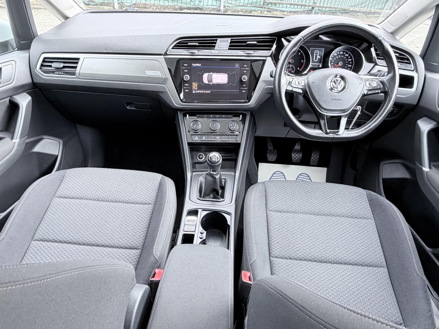 Used Volkswagen Touran 2018 for sale - 77679041: Photo 9