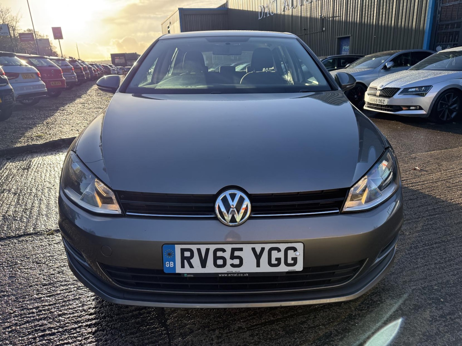 Used Volkswagen Golf 2015 for sale - 76445138: Photo 2