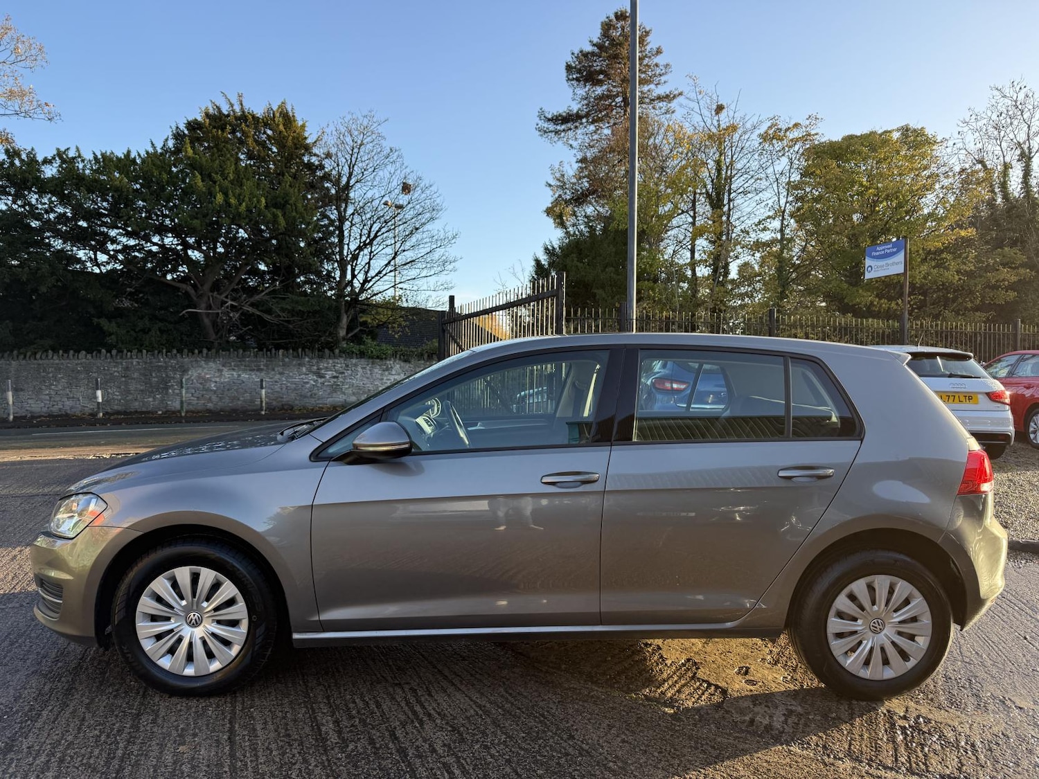 Used Volkswagen Golf 2015 for sale - 76445138: Photo 4