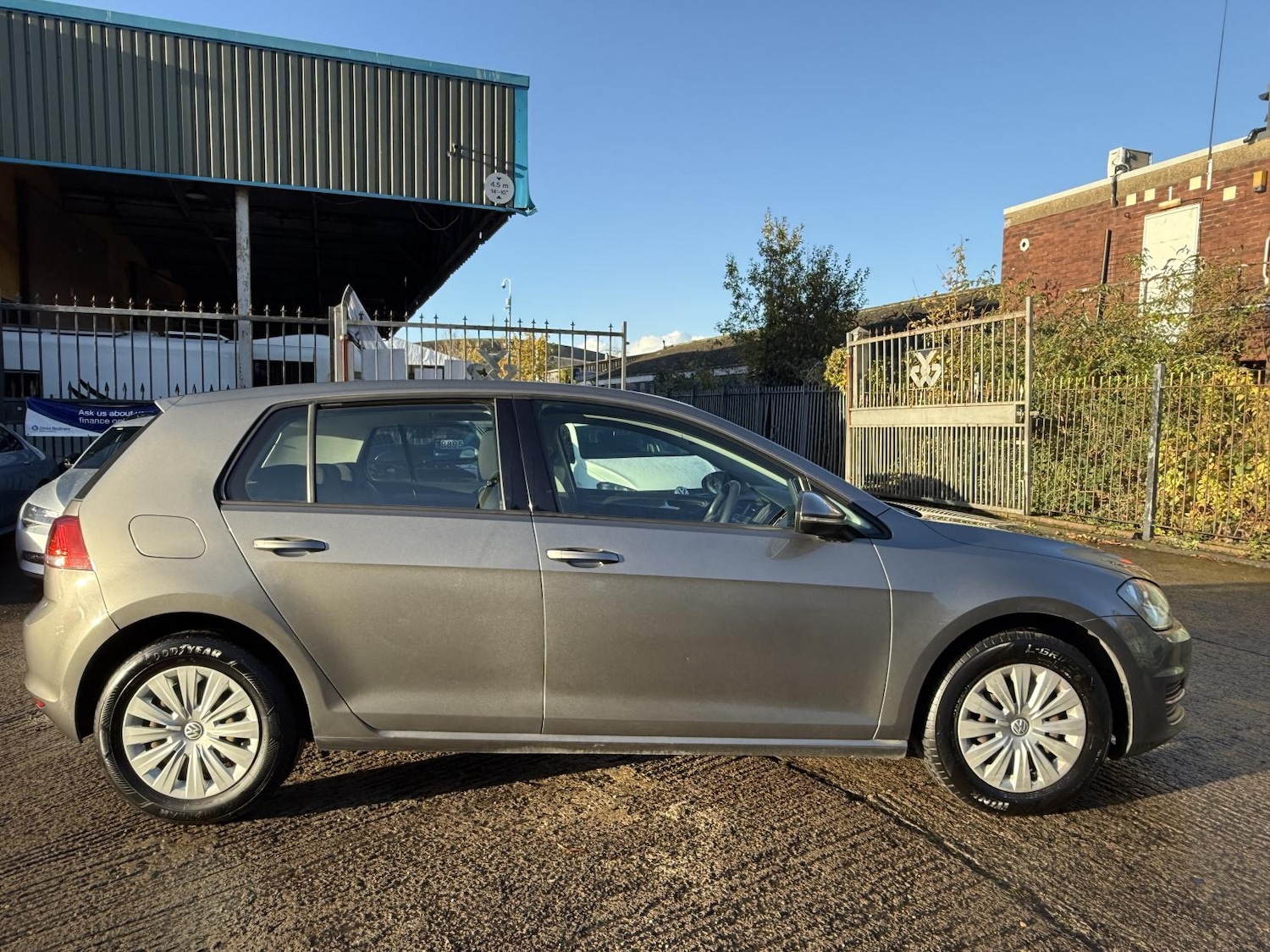 Used Volkswagen Golf 2015 for sale - 76445138: Photo 8