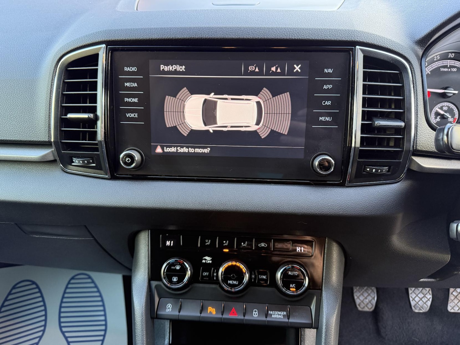 Used Skoda Karoq 2018 for sale - 76895162: Photo 13