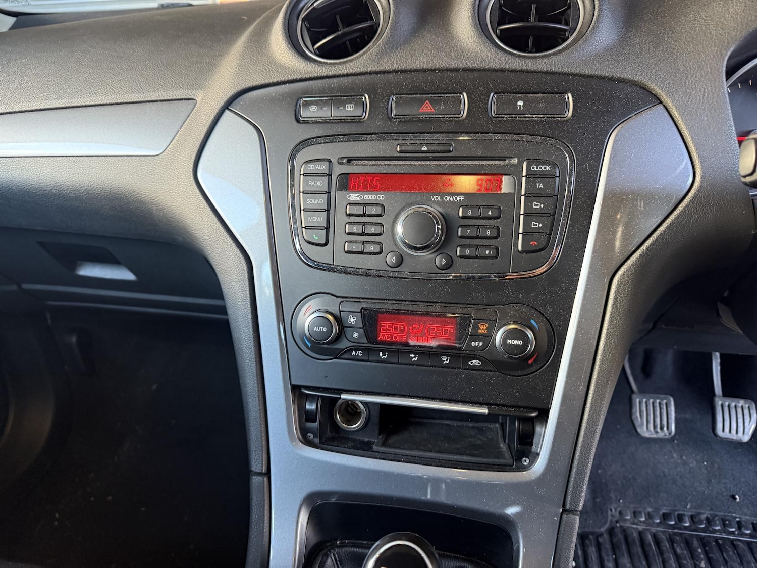 Used Ford Mondeo 2012 for sale - 76640741: Photo 10