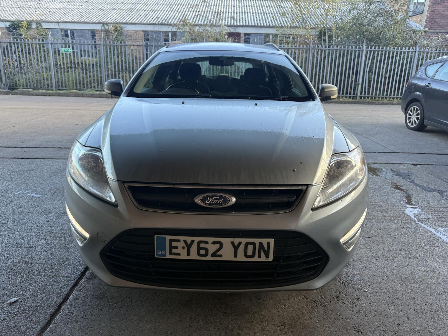 Used Ford Mondeo 2012 for sale - 76640741: Photo 2