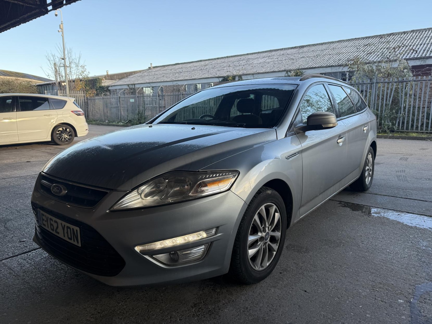 Used Ford Mondeo 2012 for sale - 76640741: Photo 3
