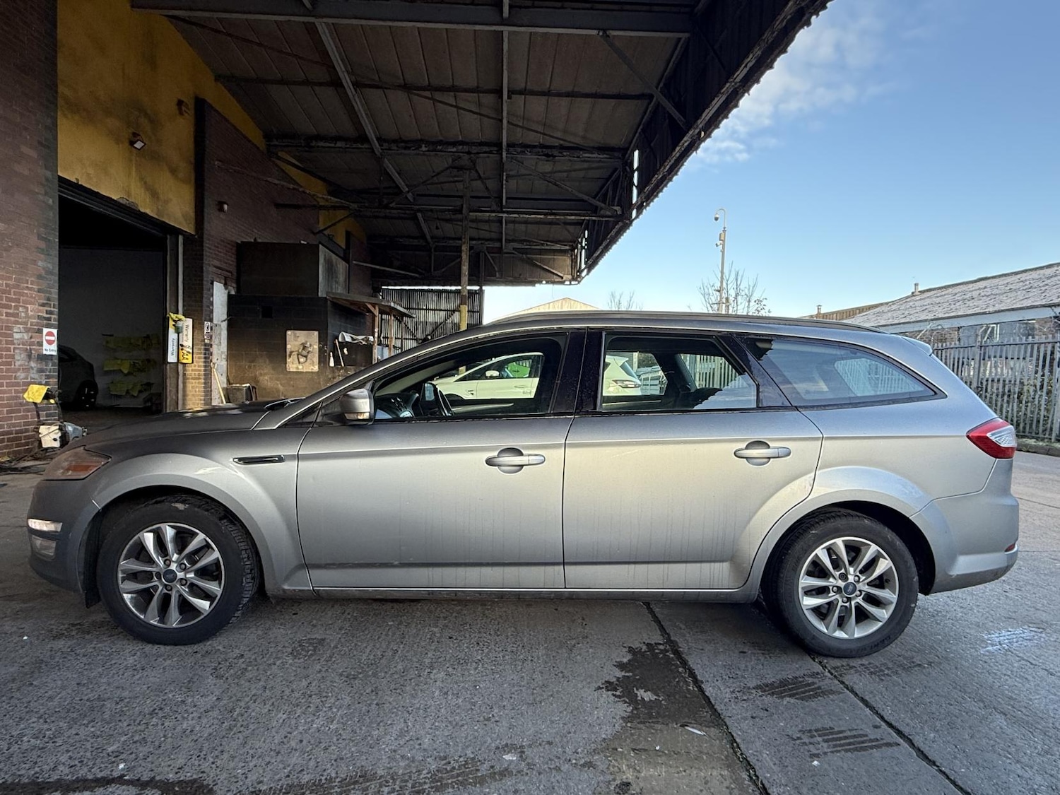 Used Ford Mondeo 2012 for sale - 76640741: Photo 4