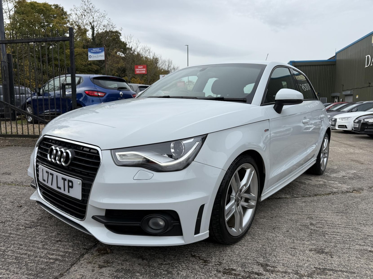 Used Audi A1 2012 for sale - 76415623: Photo 4