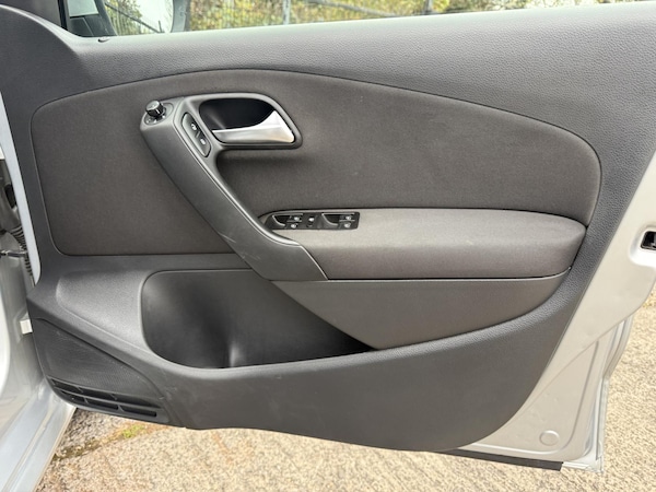Used Volkswagen Polo 2014 for sale - 76312659: Photo 15