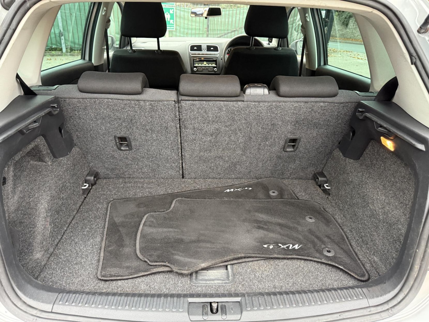 Used Volkswagen Polo 2014 for sale - 76312659: Photo 17