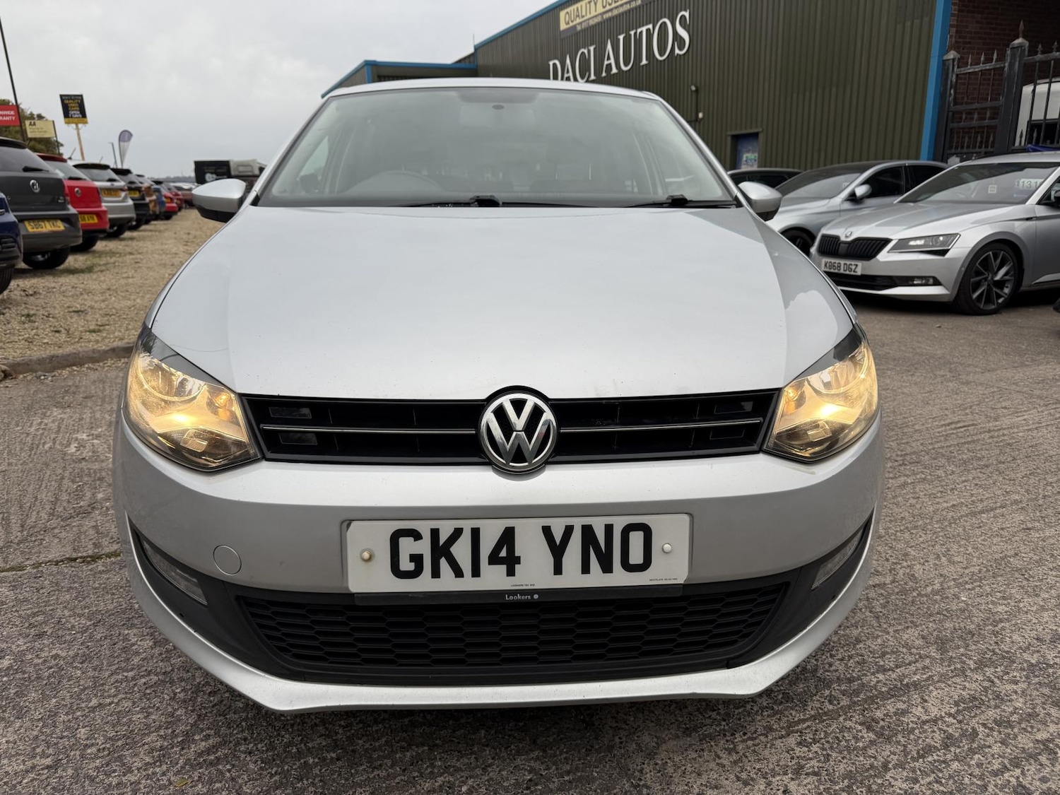 Used Volkswagen Polo 2014 for sale - 76312659: Photo 2