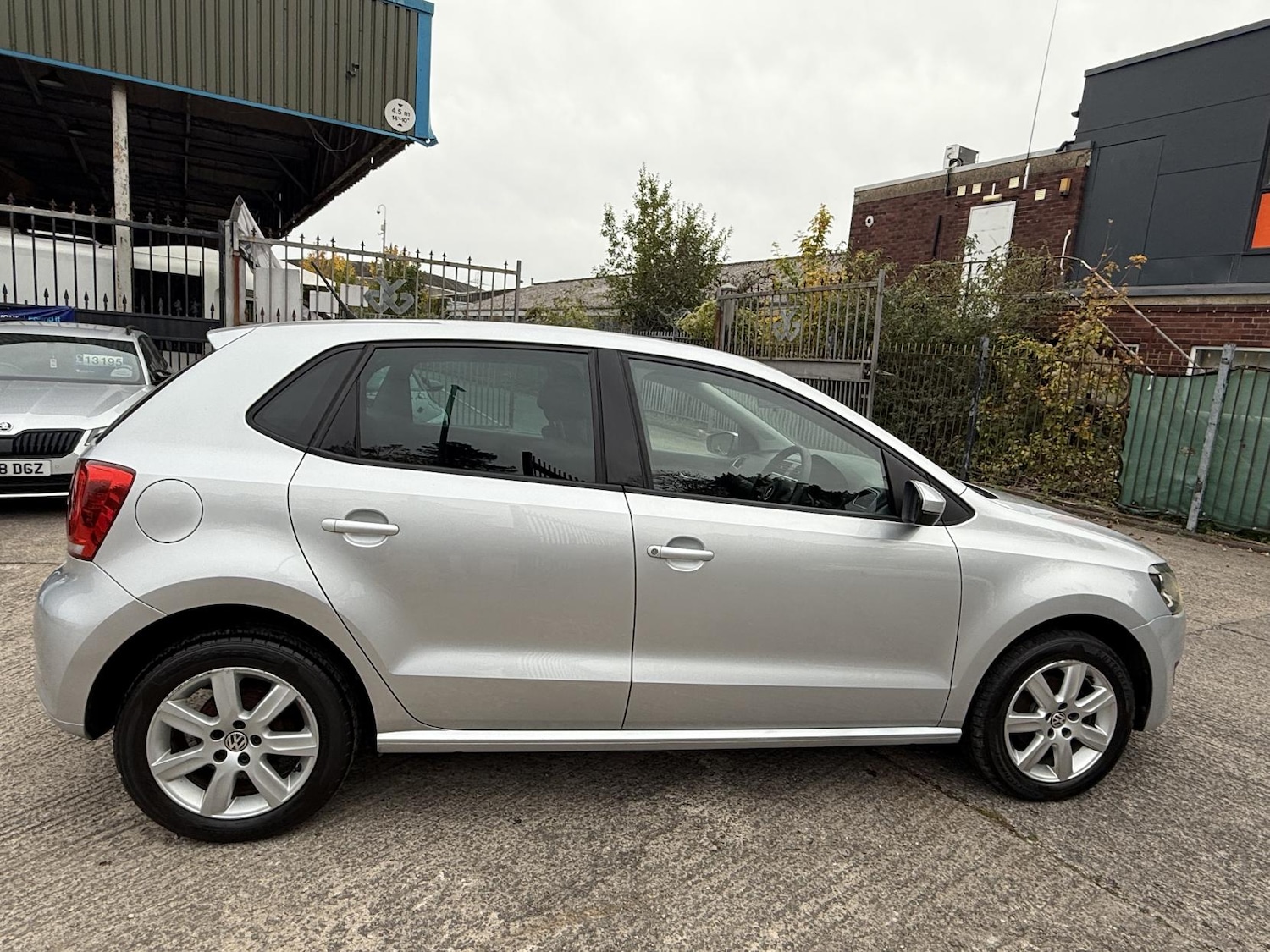 Used Volkswagen Polo 2014 for sale - 76312659: Photo 8