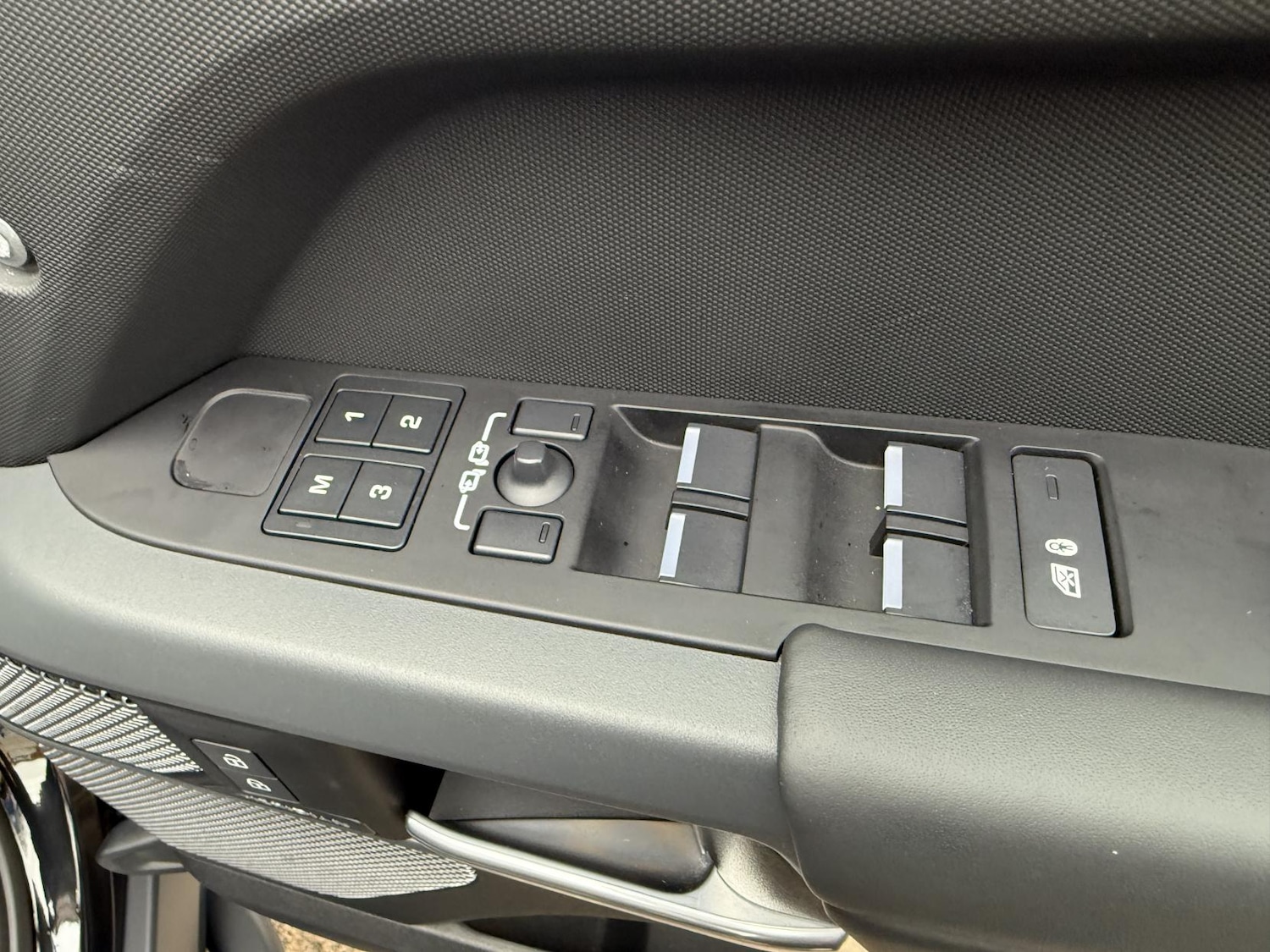 Used Land Rover Defender 110 2024 for sale - 76287393: Photo 17