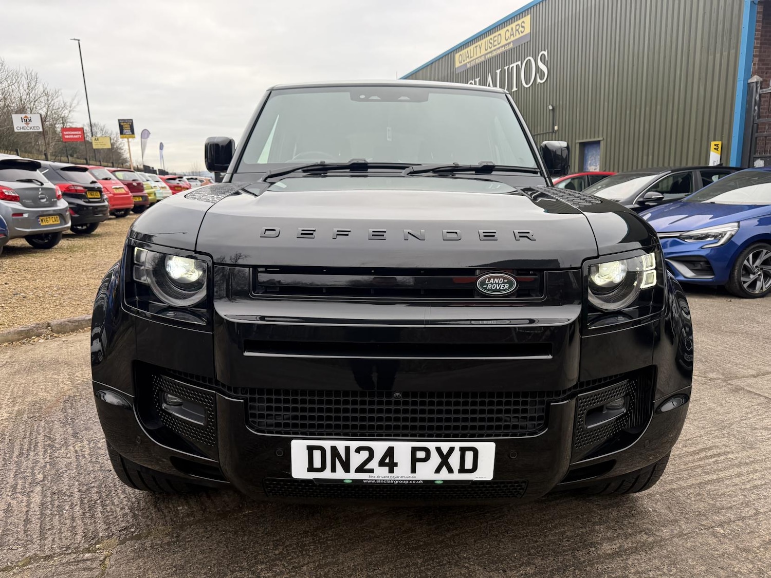 Used Land Rover Defender 110 2024 for sale - 76287393: Photo 2