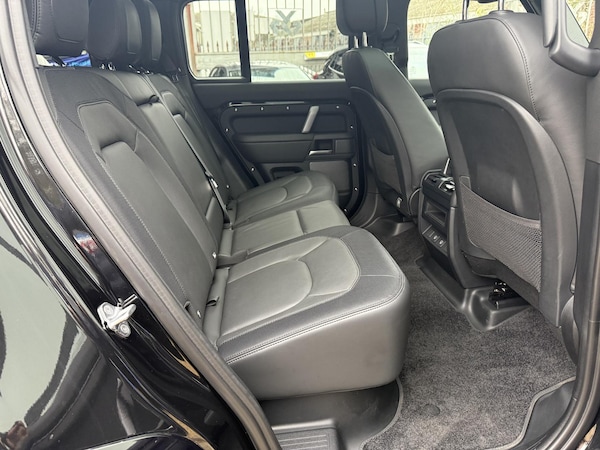 Used Land Rover Defender 2024 for sale - 76287393: Photo 20