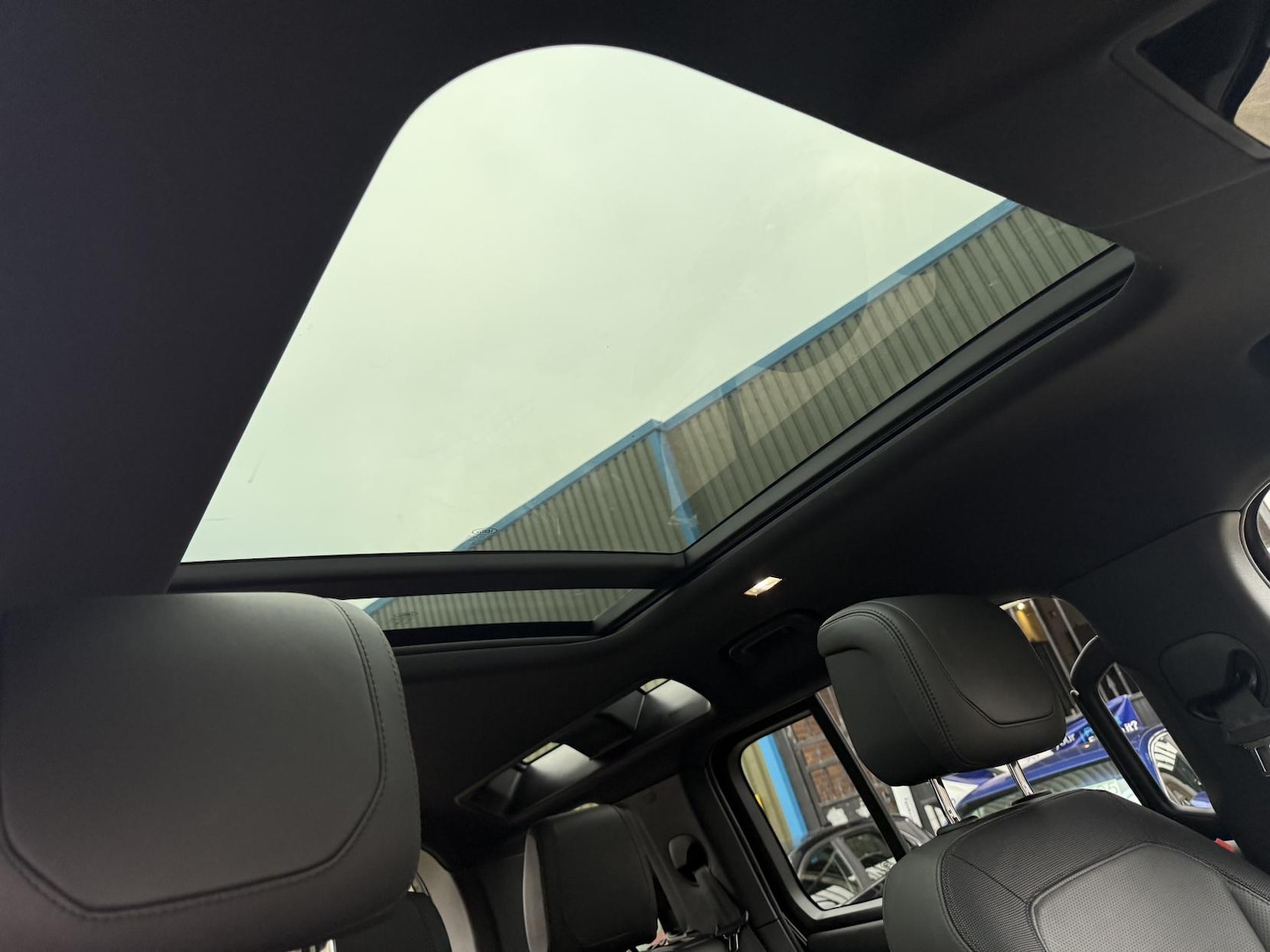 Used Land Rover Defender 110 2024 for sale - 76287393: Photo 23