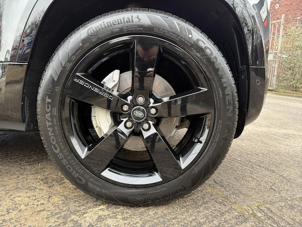 Used Land Rover Defender 2024 for sale - 76287393: Photo 33