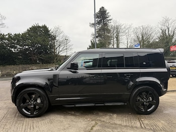 Used Land Rover Defender 2024 for sale - 76287393: Photo 4