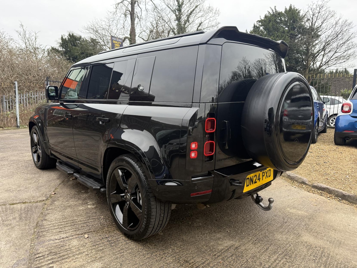 Used Land Rover Defender 110 2024 for sale - 76287393: Photo 5