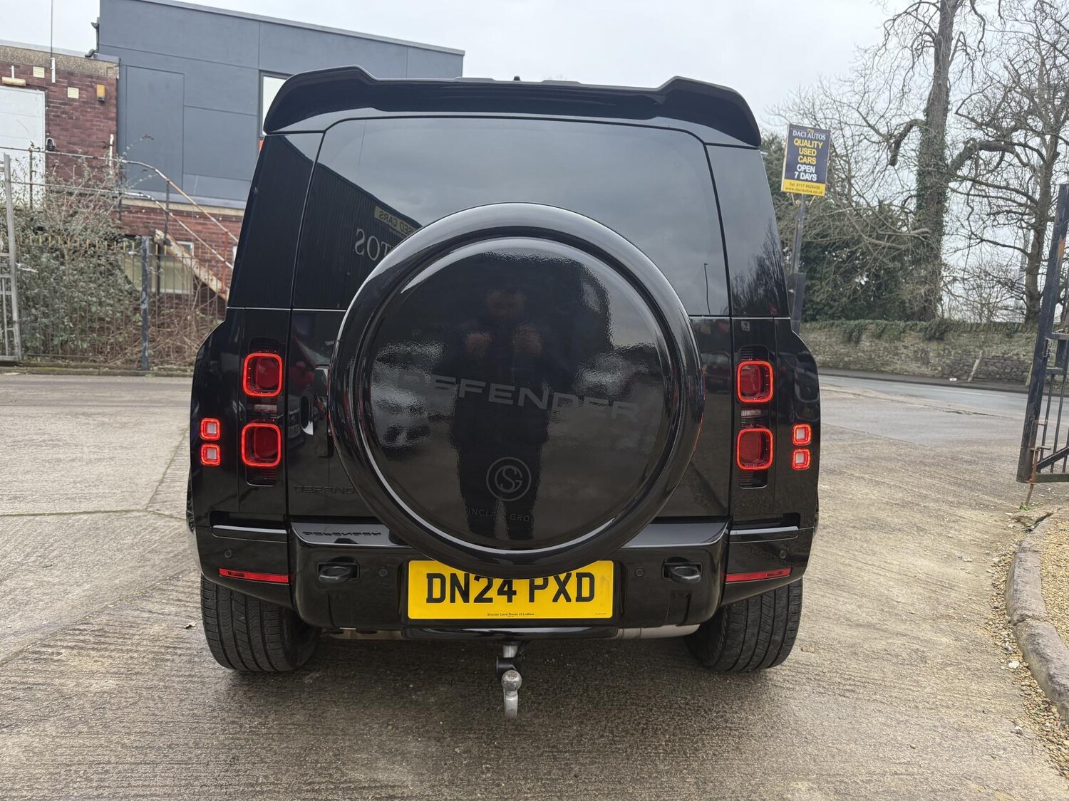 Used Land Rover Defender 110 2024 for sale - 76287393: Photo 6