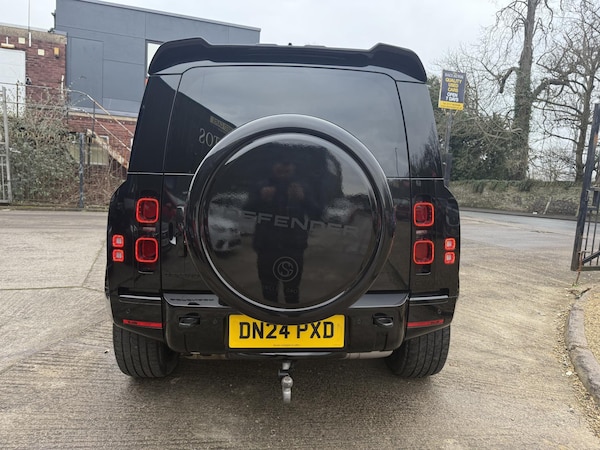 Used Land Rover Defender 2024 for sale - 76287393: Photo 6