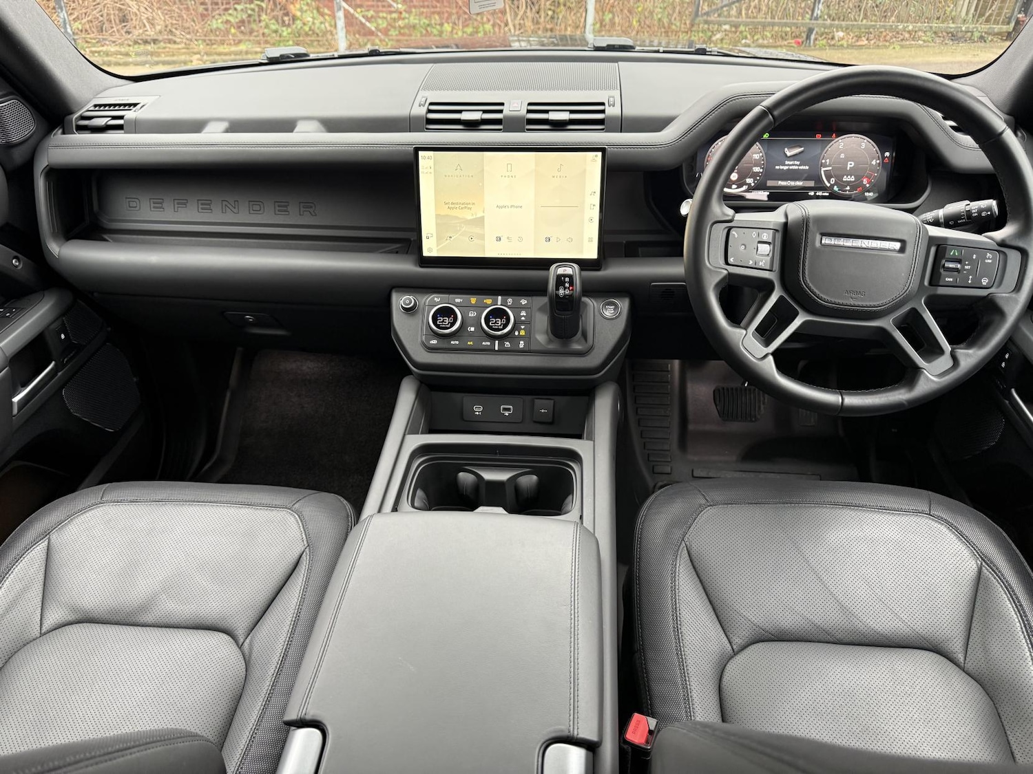 Used Land Rover Defender 110 2024 for sale - 76287393: Photo 9