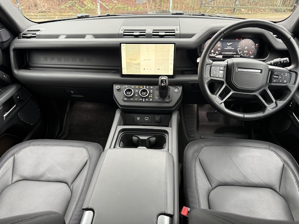 Used Land Rover Defender 2024 for sale - 76287393: Photo 9