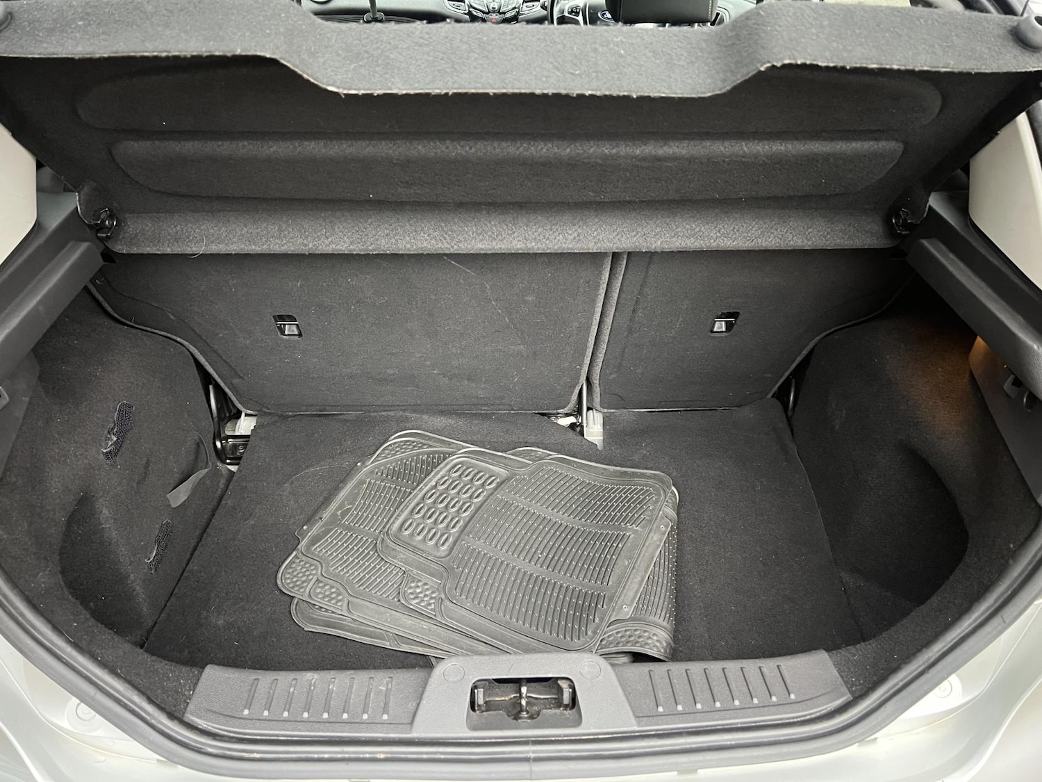 Used Ford Fiesta 2017 for sale - 76557326: Photo 10