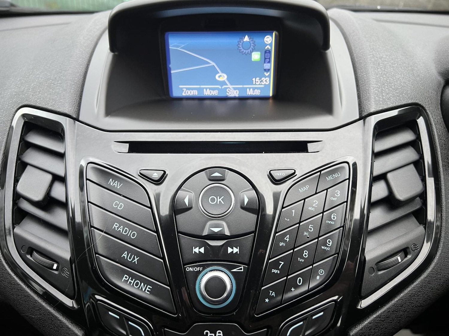 Used Ford Fiesta 2017 for sale - 76557326: Photo 13