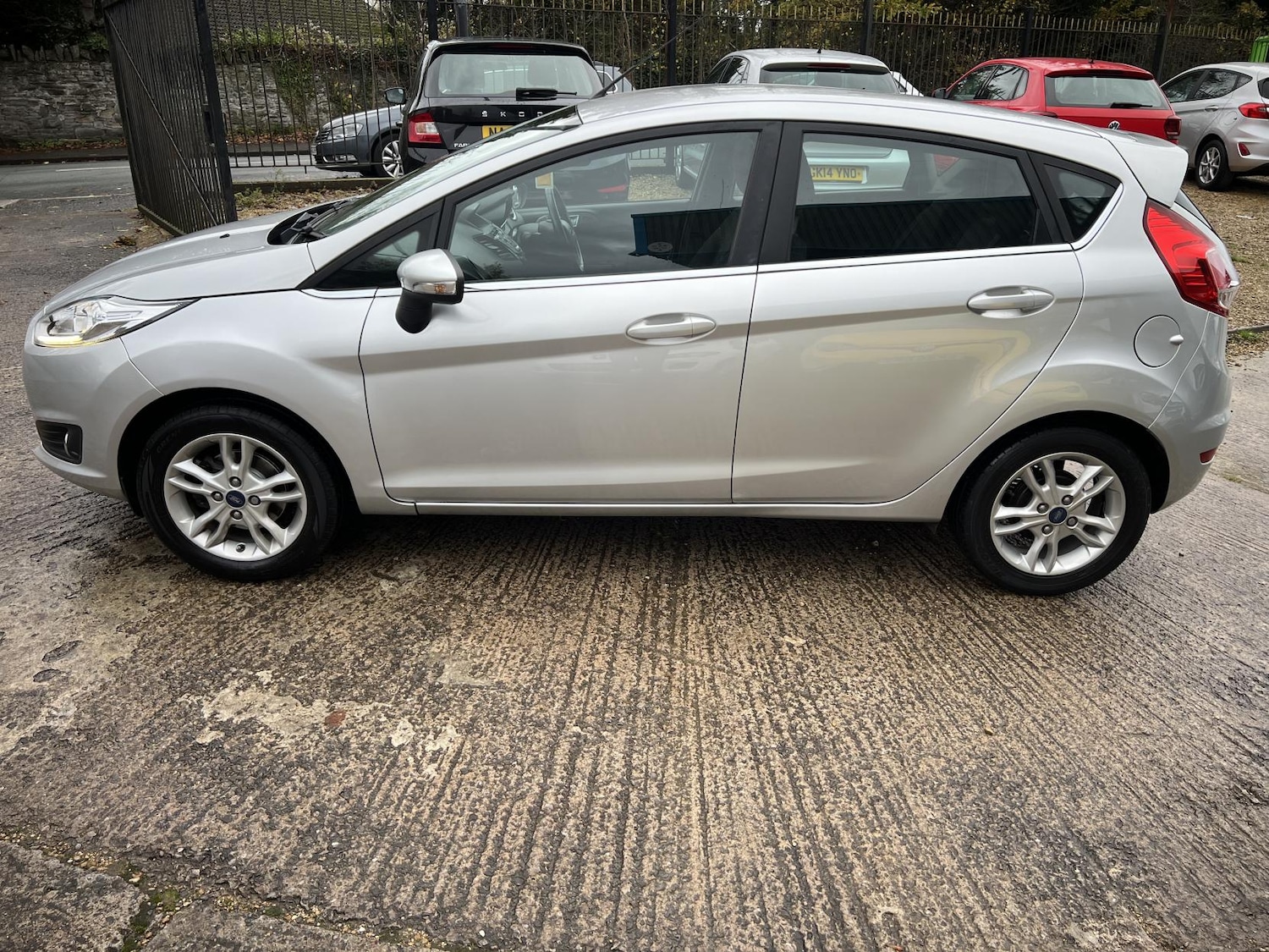 Used Ford Fiesta 2017 for sale - 76557326: Photo 6