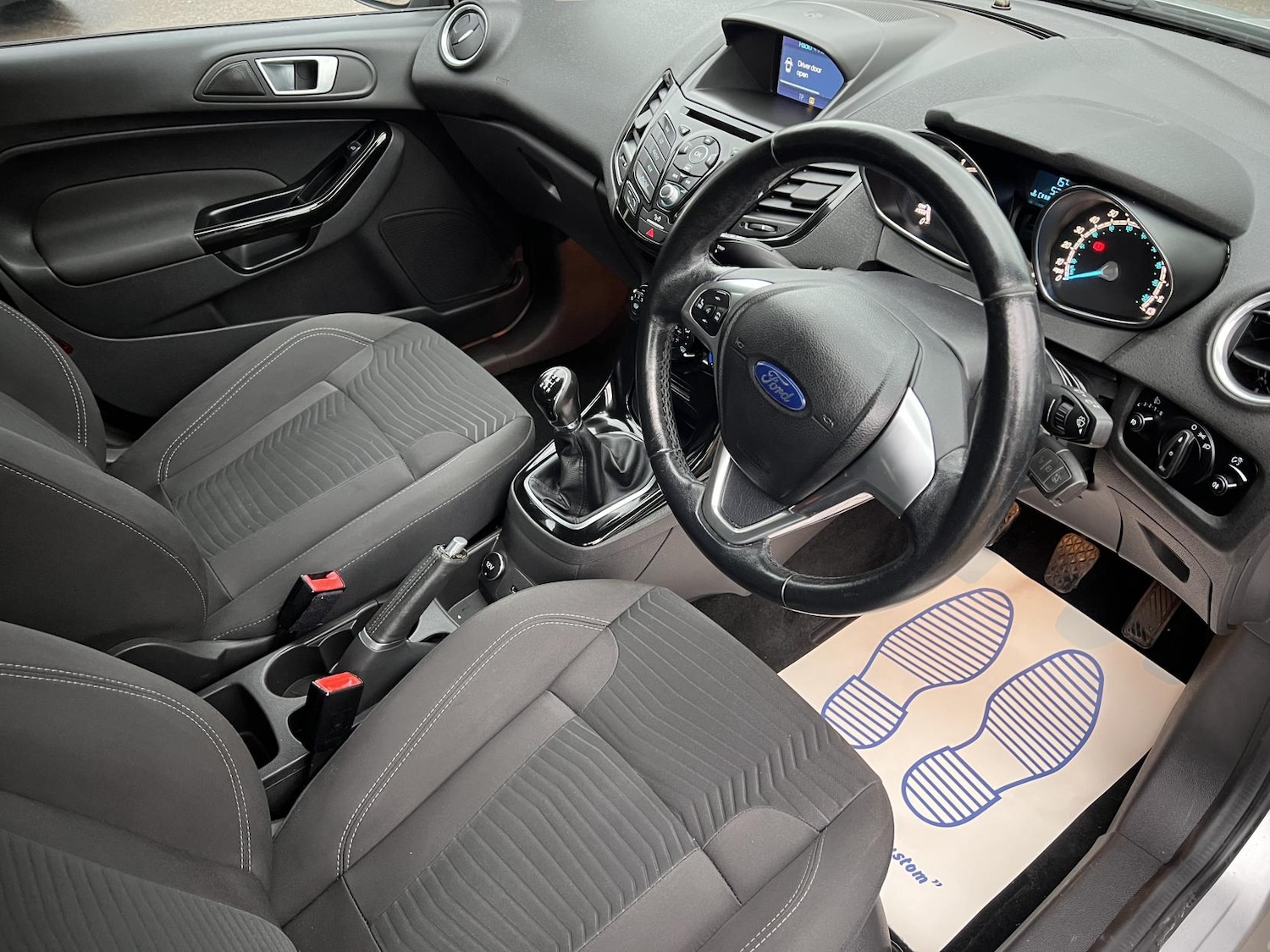 Used Ford Fiesta 2017 for sale - 76557326: Photo 8