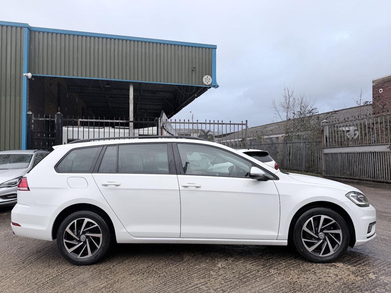 Used Volkswagen Golf 2020 for sale - 77285870: Photo 8