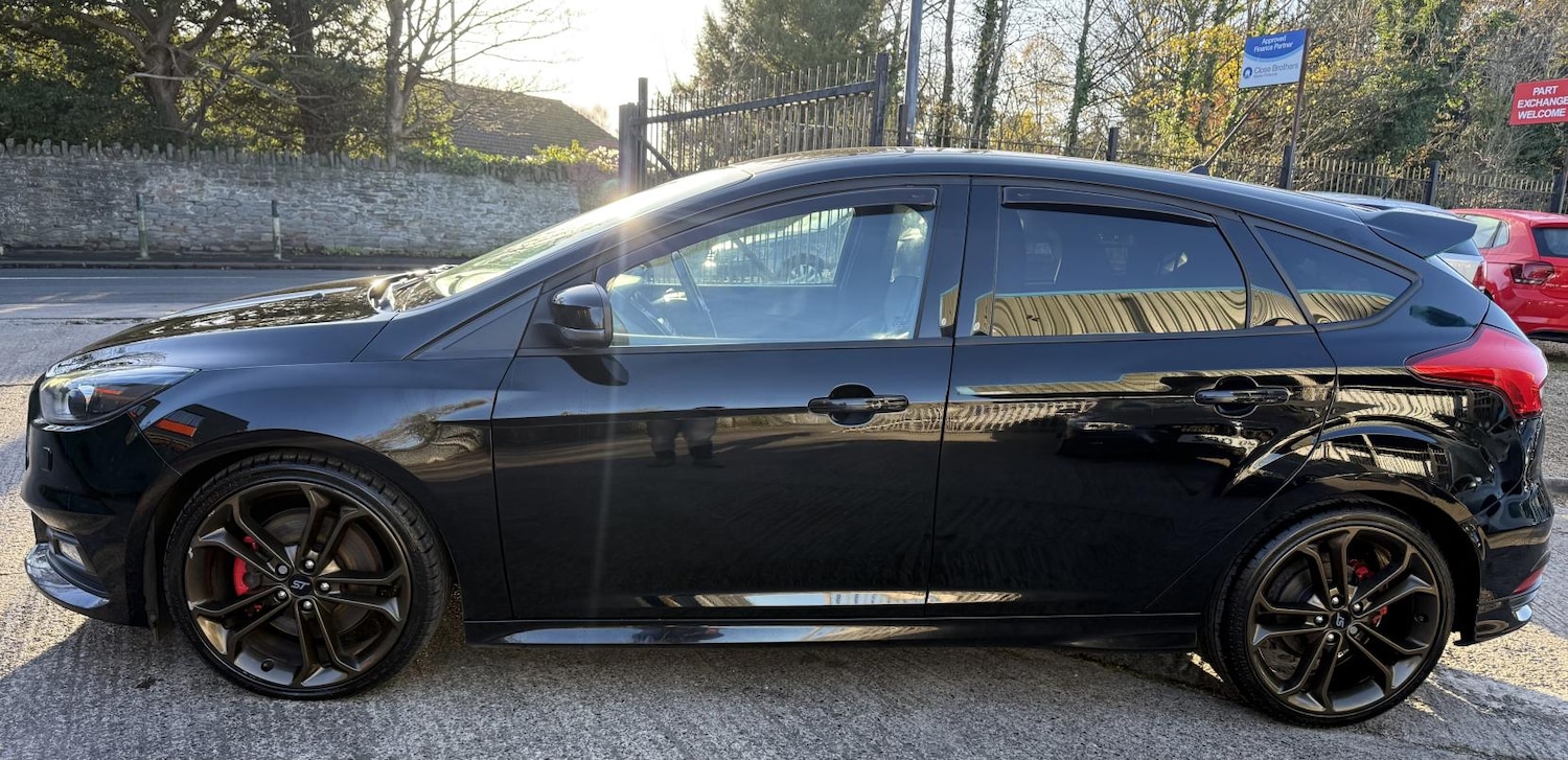 Used Ford Focus 2018 for sale - 76758208: Photo 4