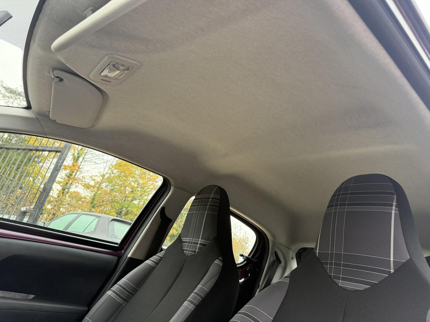 Used Peugeot 108 2017 for sale - 76494342: Photo 24