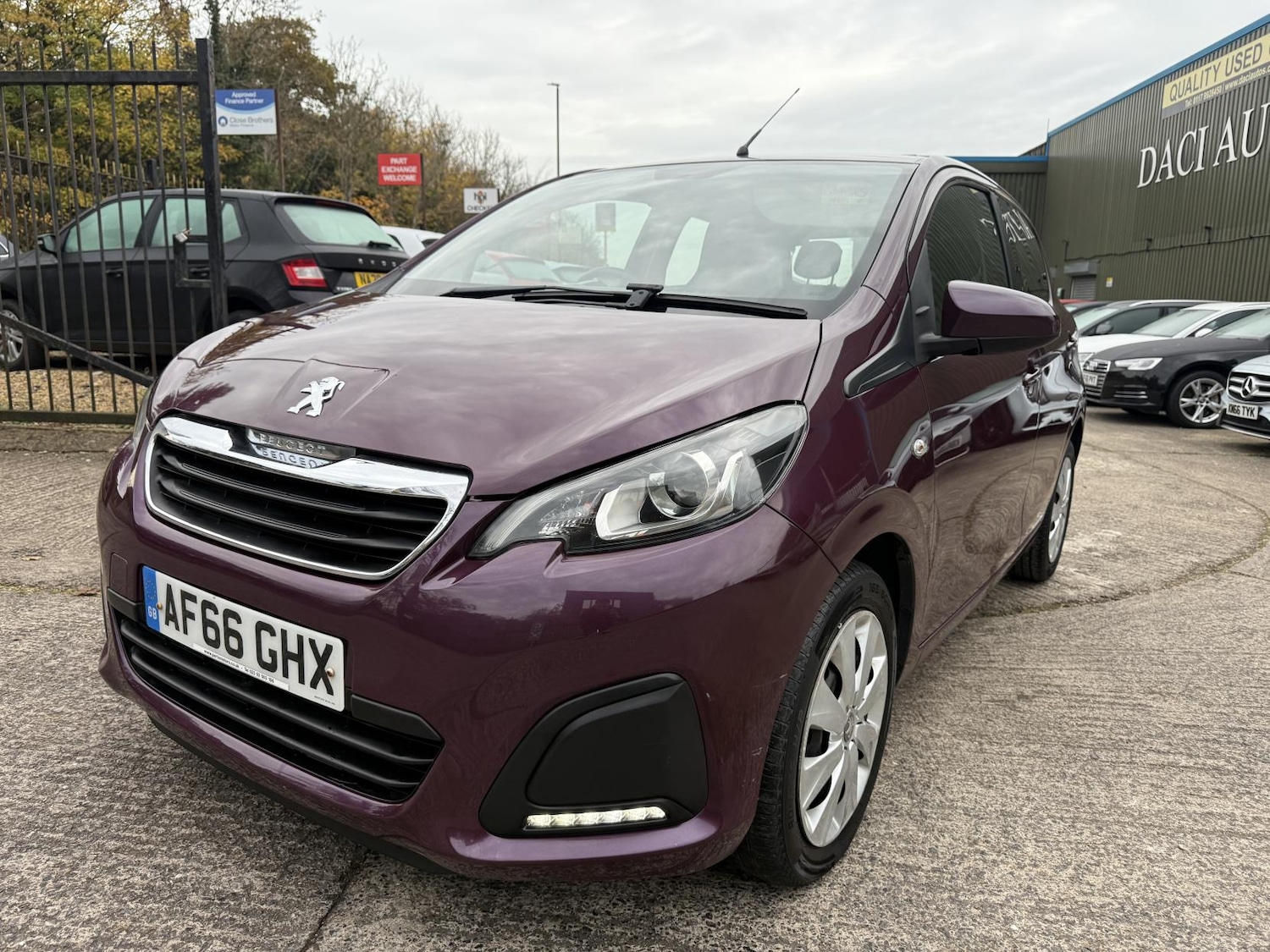 Used Peugeot 108 2017 for sale - 76494342: Photo 3