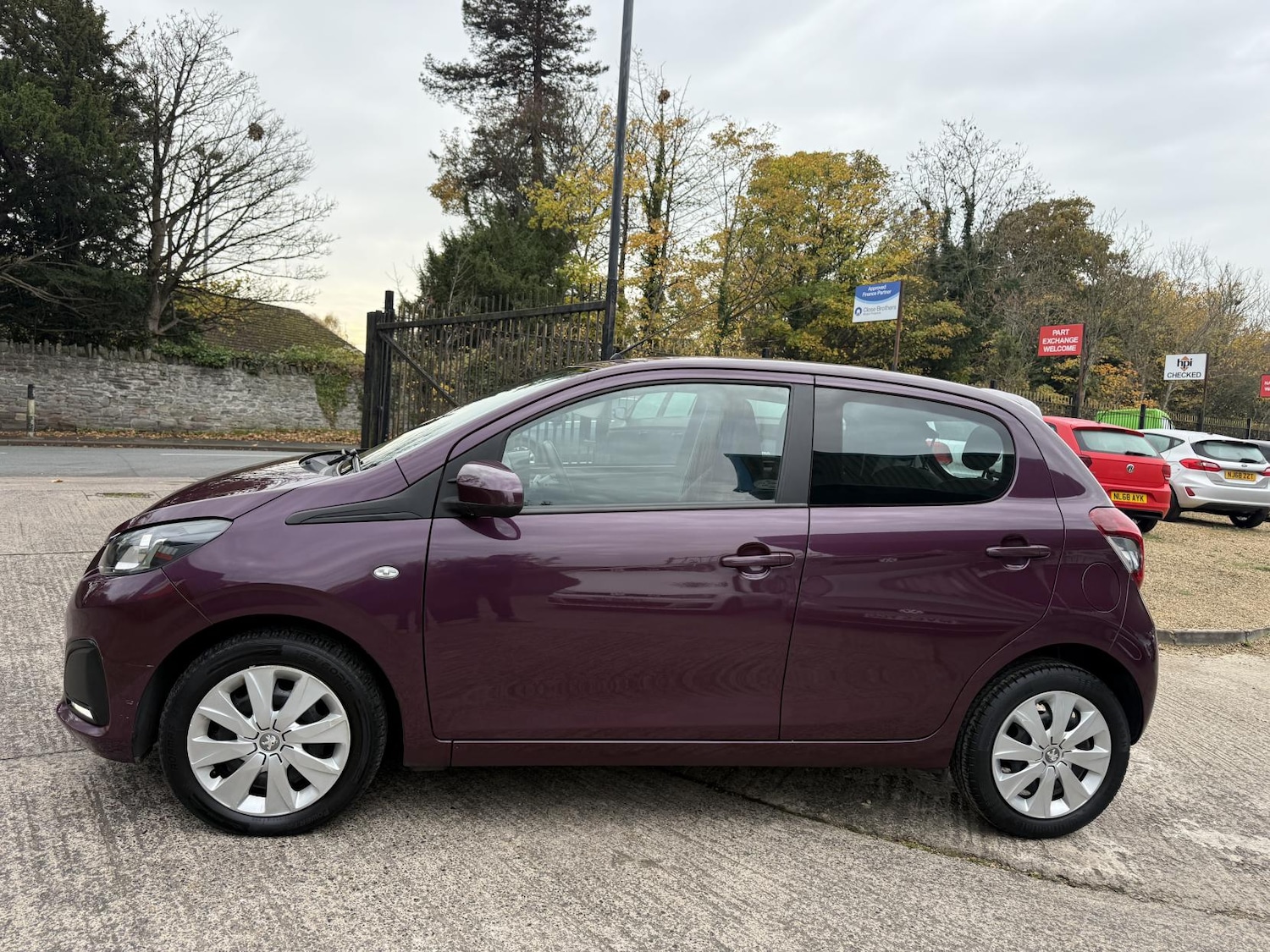 Used Peugeot 108 2017 for sale - 76494342: Photo 4