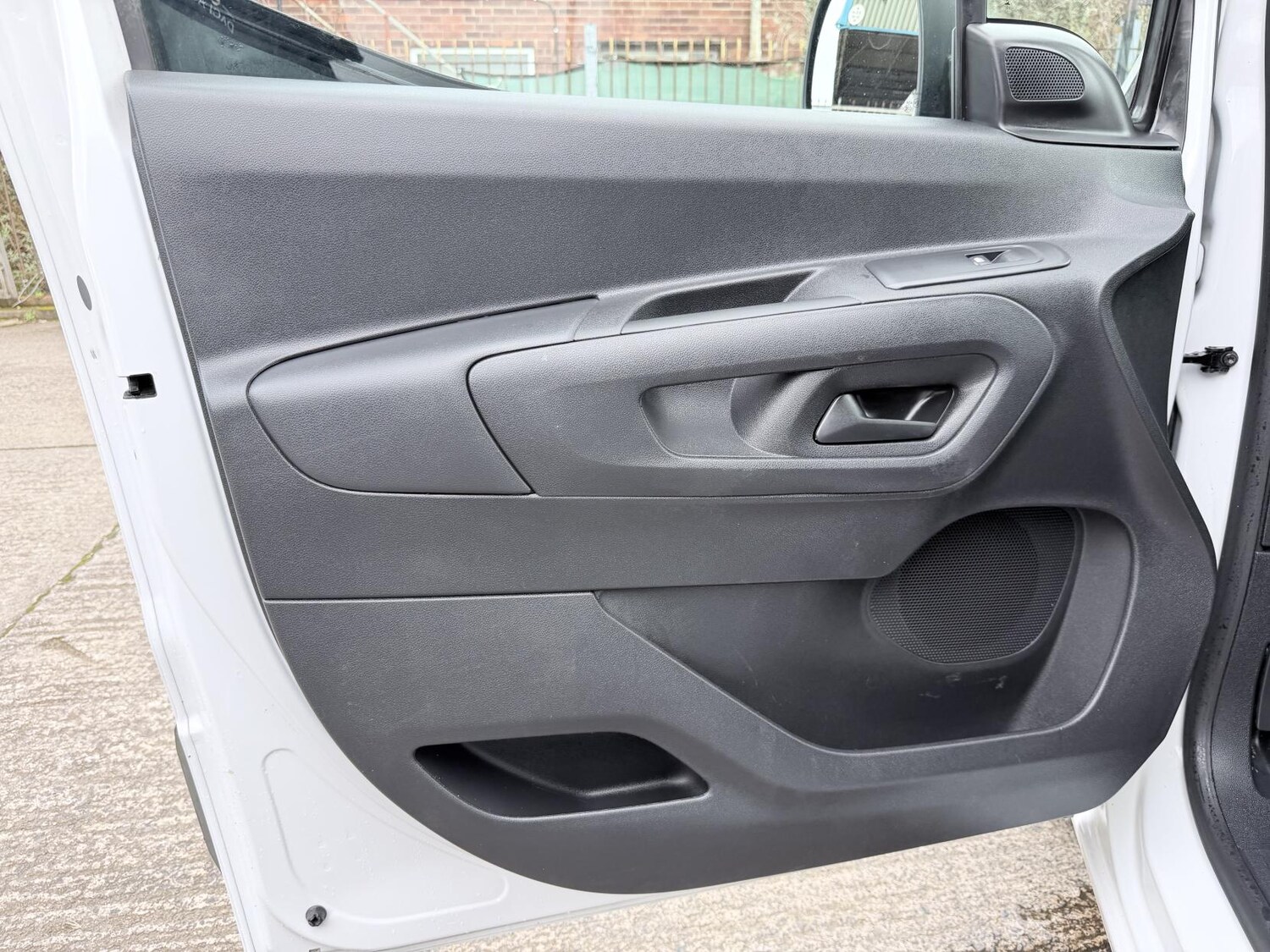 Used Peugeot Partner 2023 for sale - 77691061: Photo 21