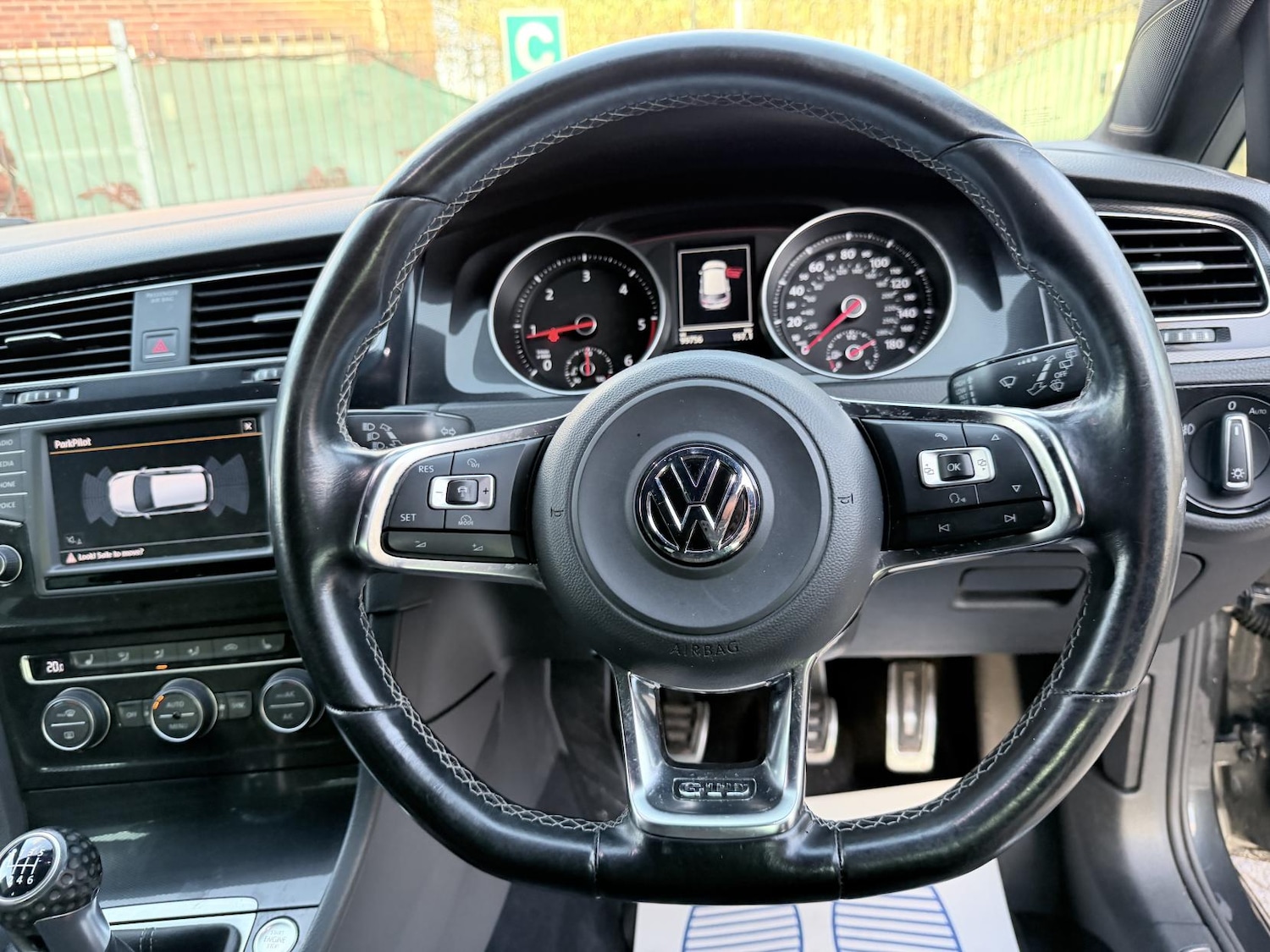 Used Volkswagen Golf 2016 for sale - 77848268: Photo 12