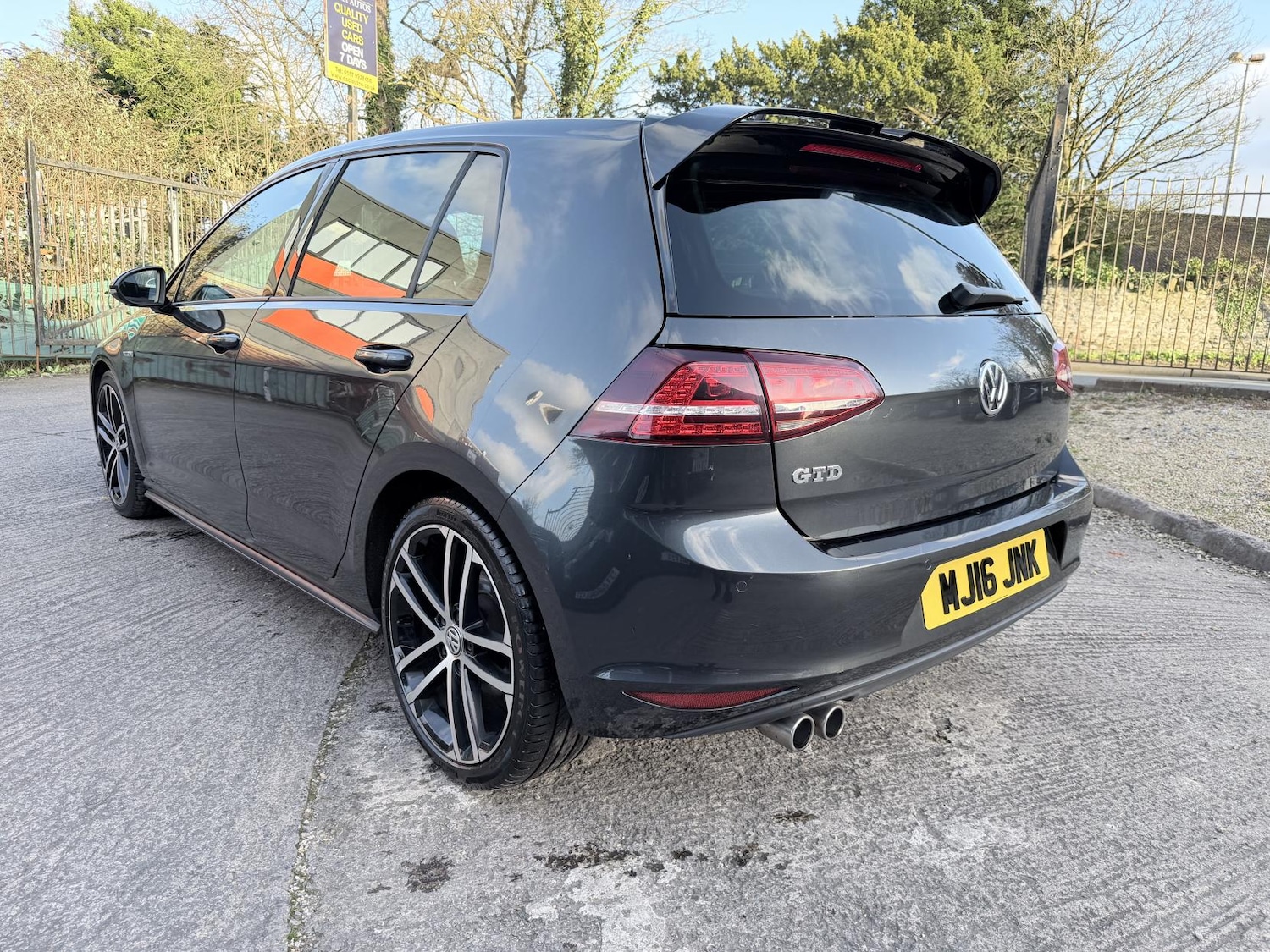 Used Volkswagen Golf 2016 for sale - 77848268: Photo 5