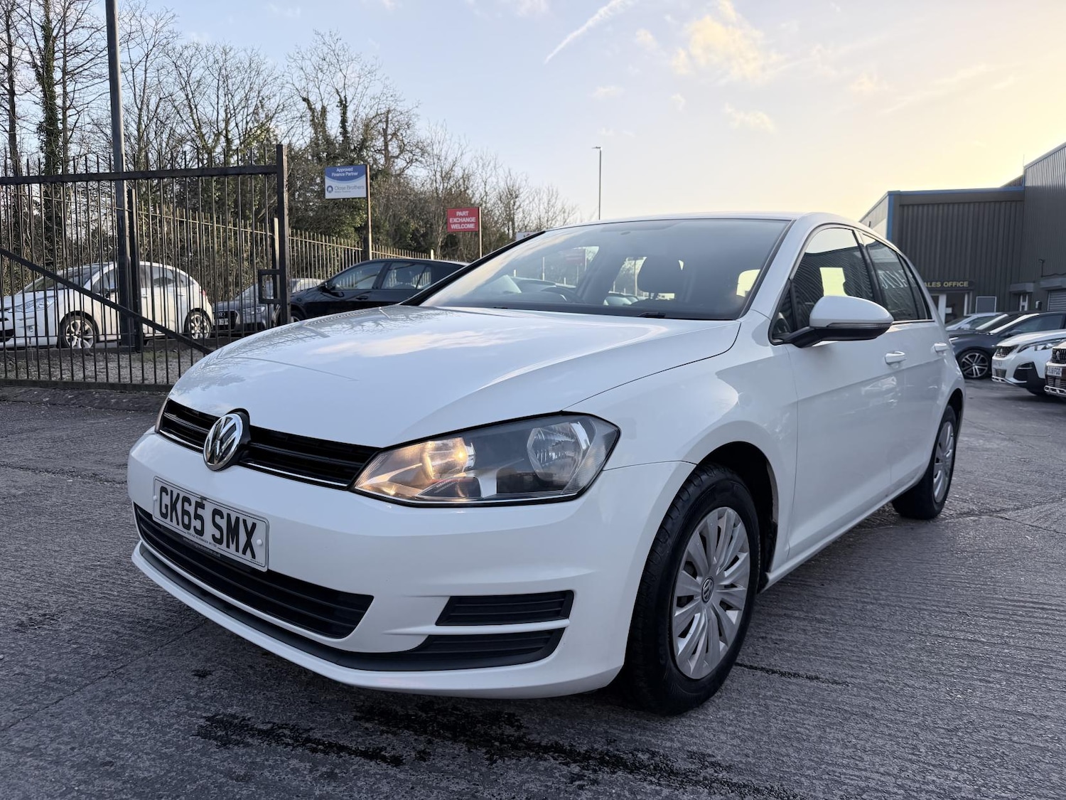 Used Volkswagen Golf 2015 for sale - 77848301: Photo 3