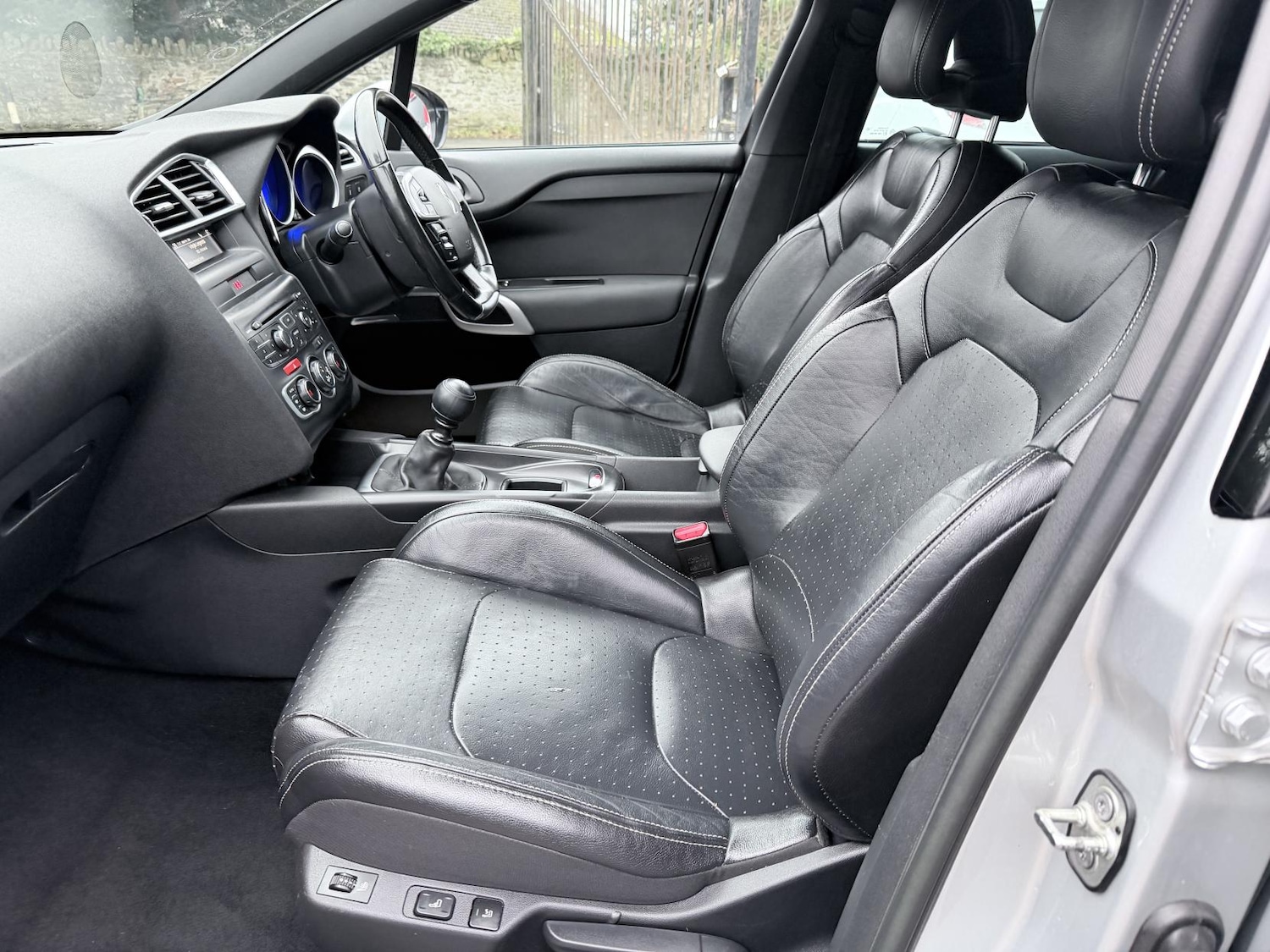 Used Citroen DS4 2013 for sale - 77235614: Photo 19