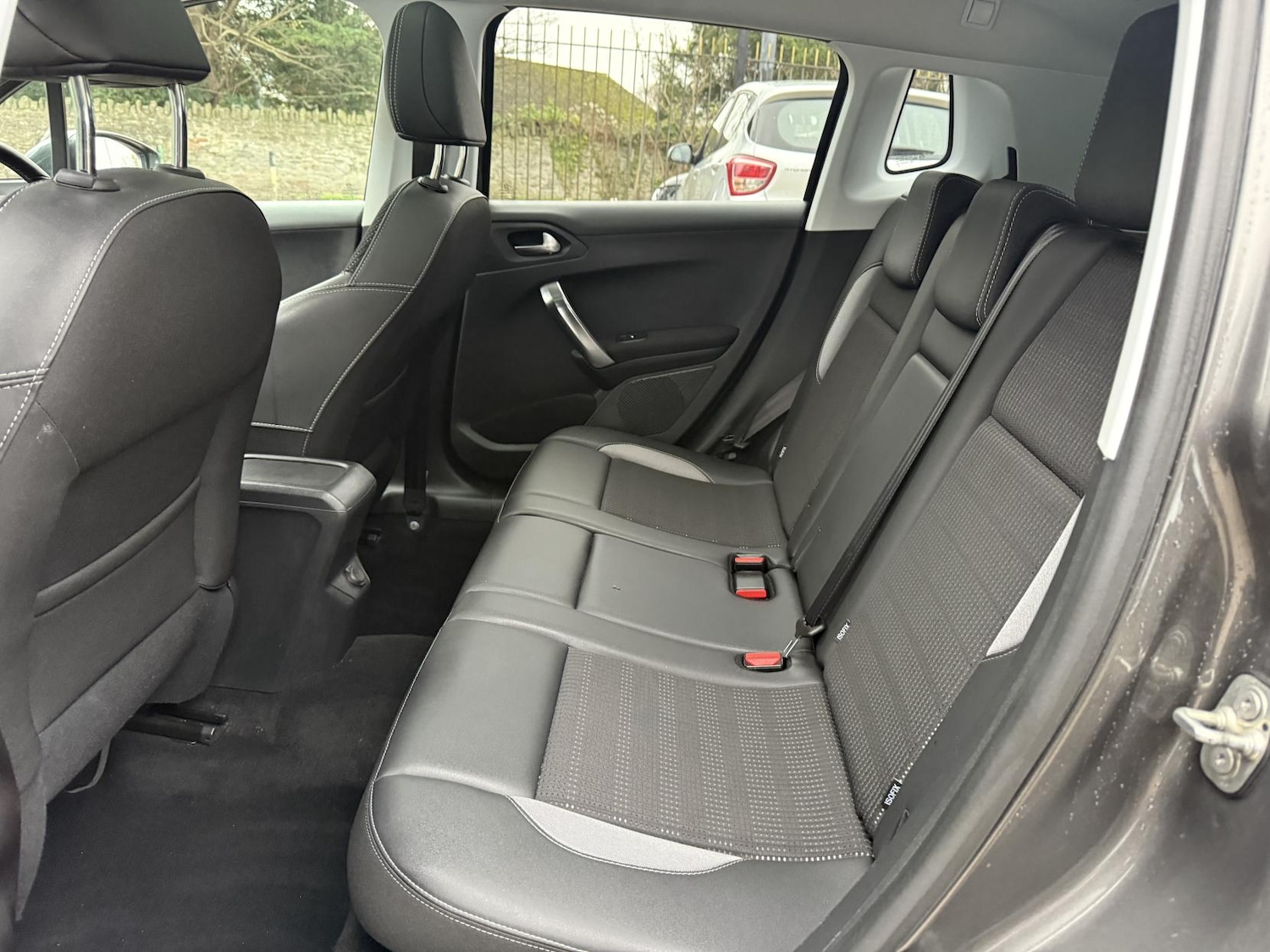 Used Peugeot 2008 2018 for sale - 77069143: Photo 18