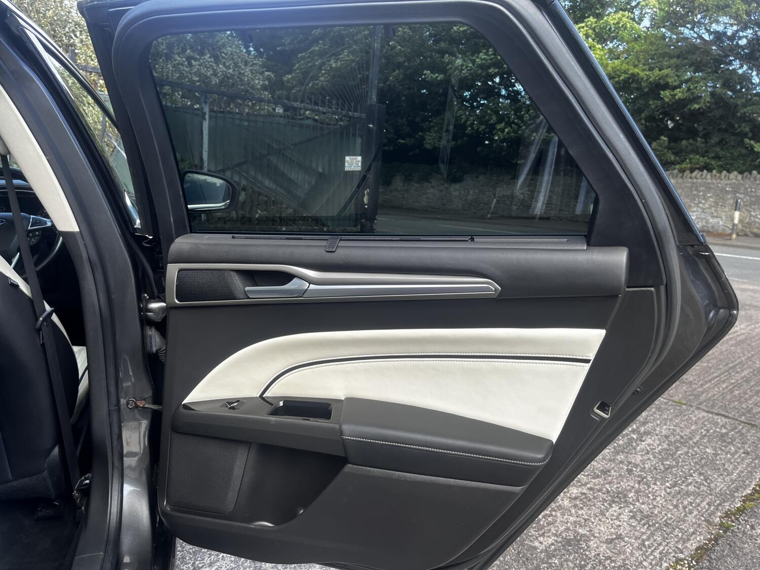 Vehicle 29